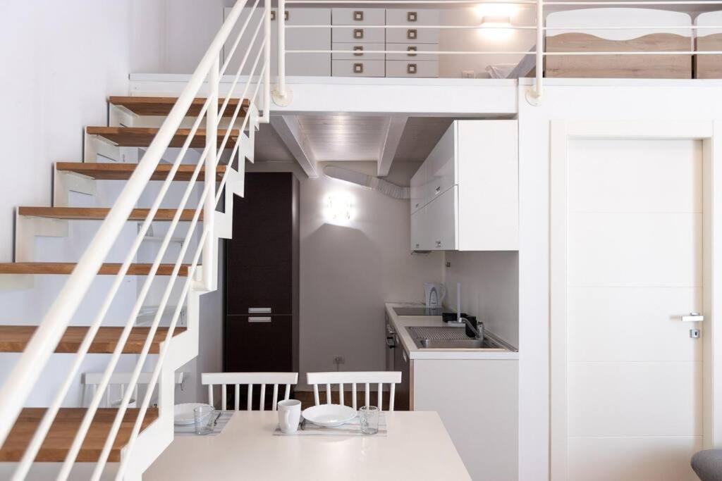 Loft2 Via Morosini Centro Varese - Ixihome エクステリア 写真